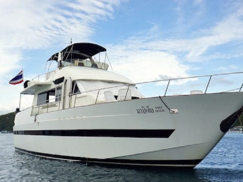 Corporate Yacht Party