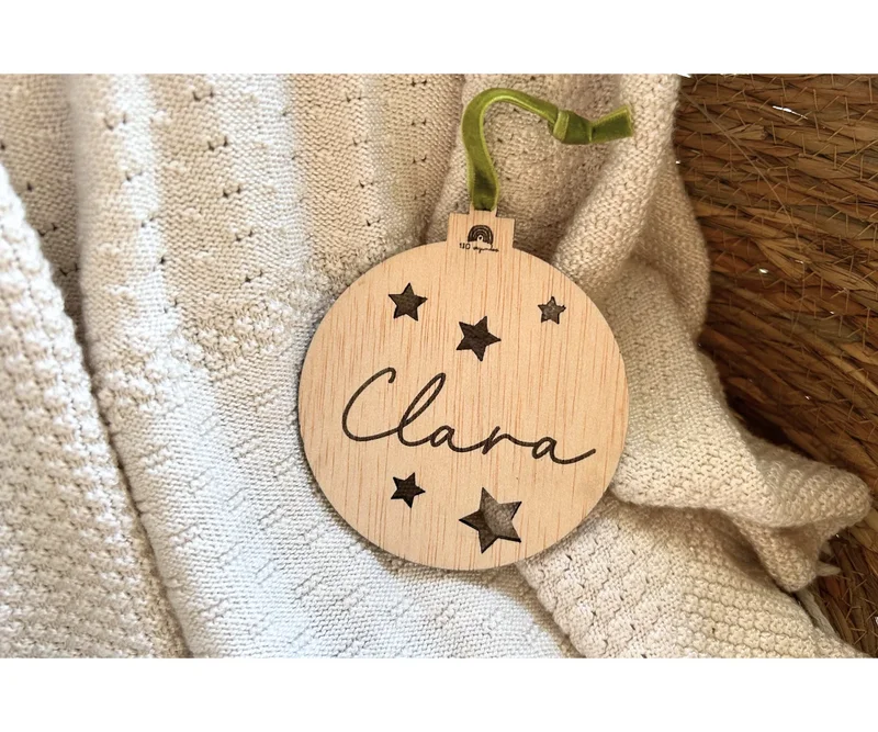 Bola de madera estrellada