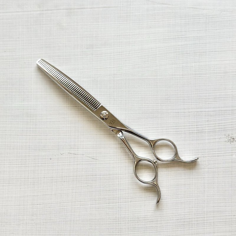 シンプルモデル】カーブのすきバサミ6.5inch＊モデルチェンジしました