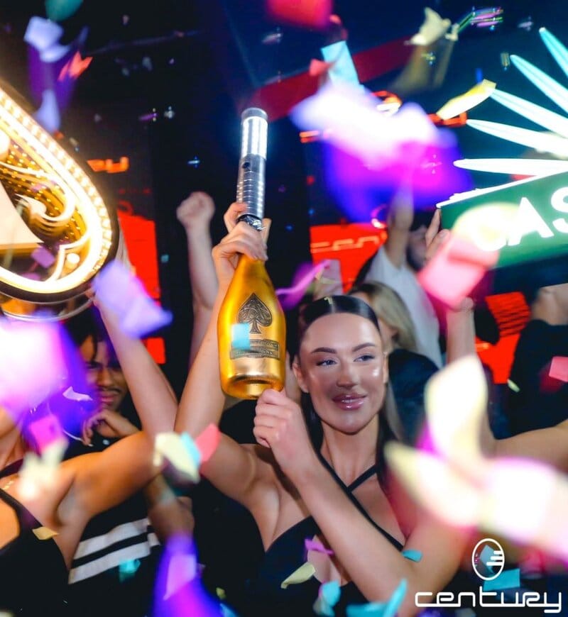 TOP 10 Clubs in Toronto - Century Nightclub