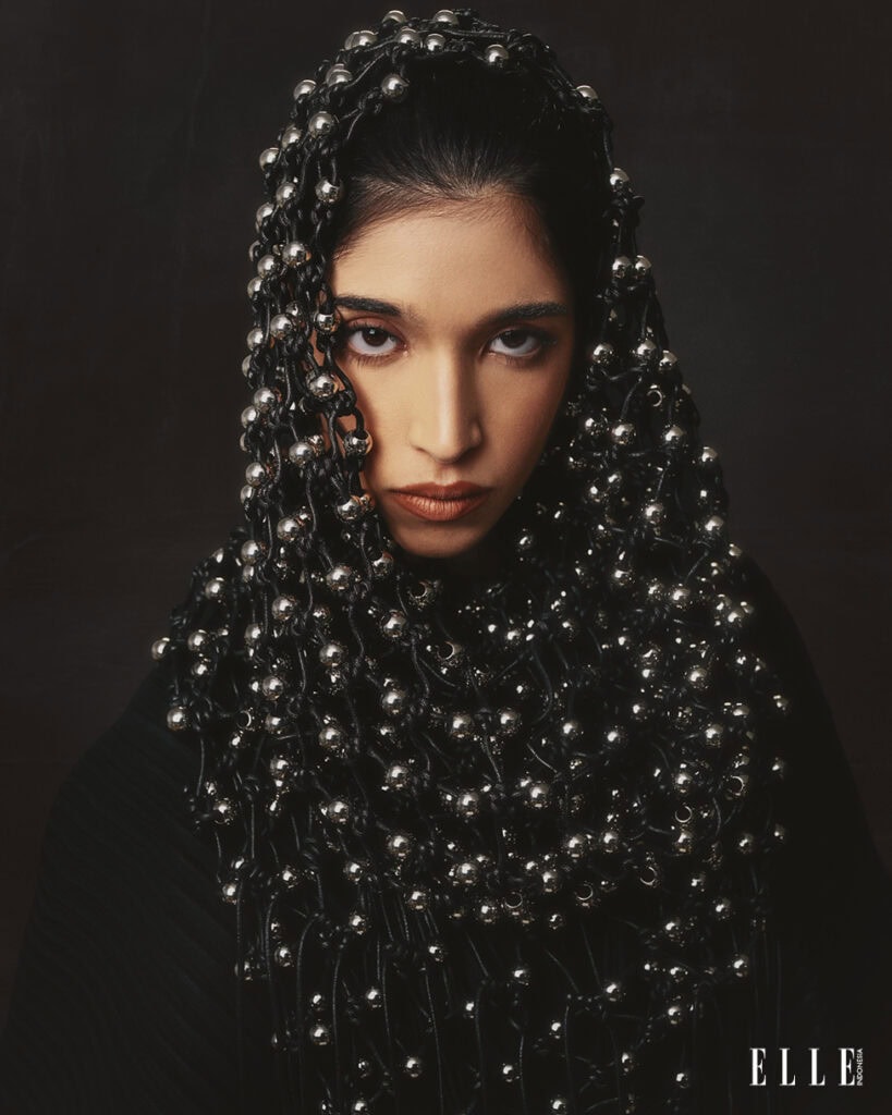 Riasan Bronze Hangat untuk Lebaran yang Elegan