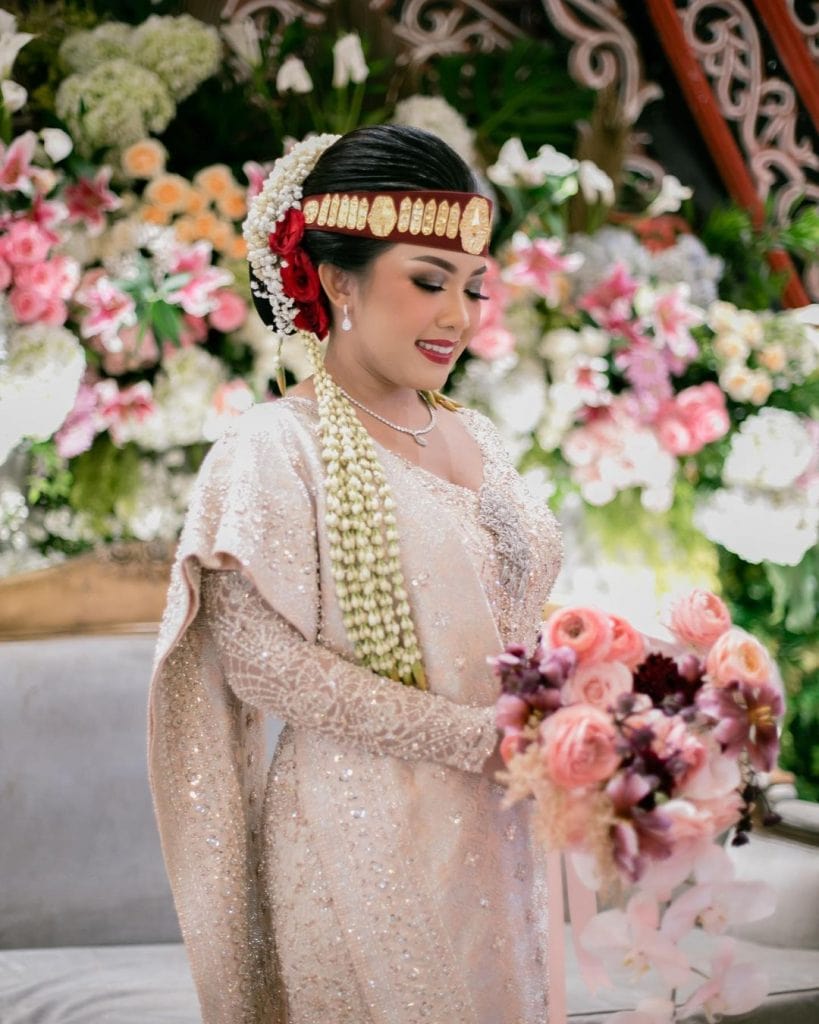 Pakaian Pengantin Wanita Batak Toba