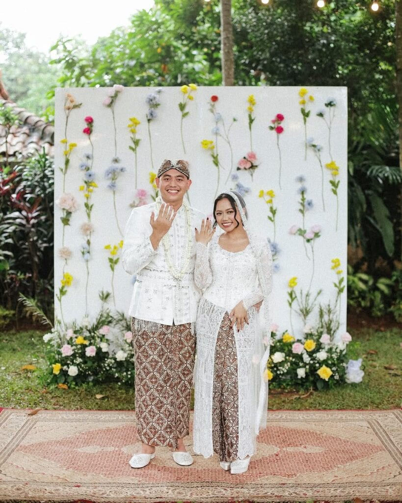 Konsep Pernikahan Sederhana namun Elegan