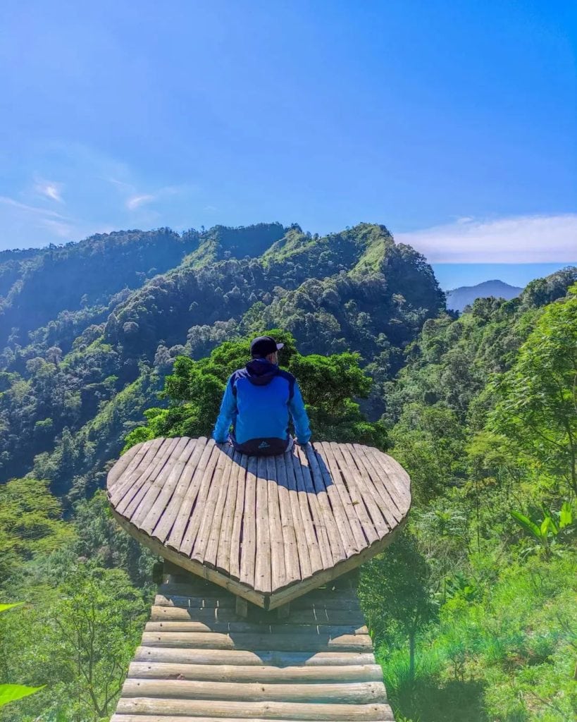 Tiket Masuk dan Tarif Parkir di Bukit Bejagan Jepara. Foto Credit Instagram @irroel_irroel