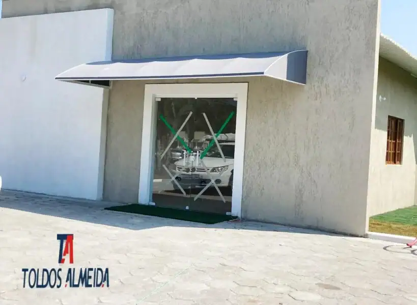 Toldo fixo curvo em Praia Grande 2024