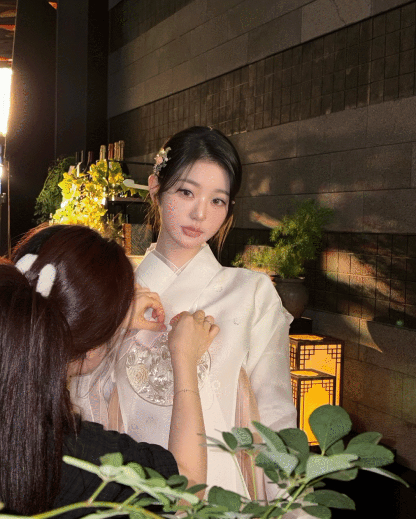 Wonyoung IVE Hanbok