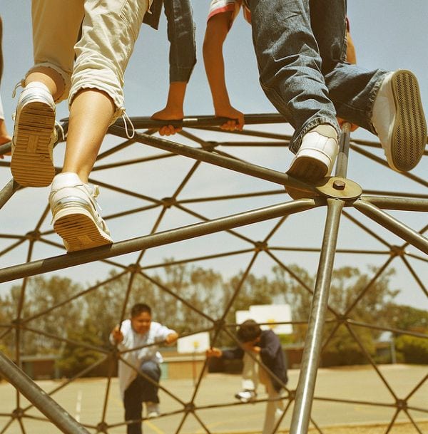 children_playing_SCA_Svenska_Cellulosa_Aktiebolaget_cc_by_2_flickr_hygienematters_4273036775