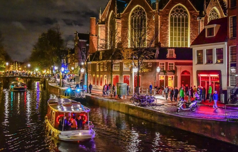 Varend Bruin Cafe Amsterdam