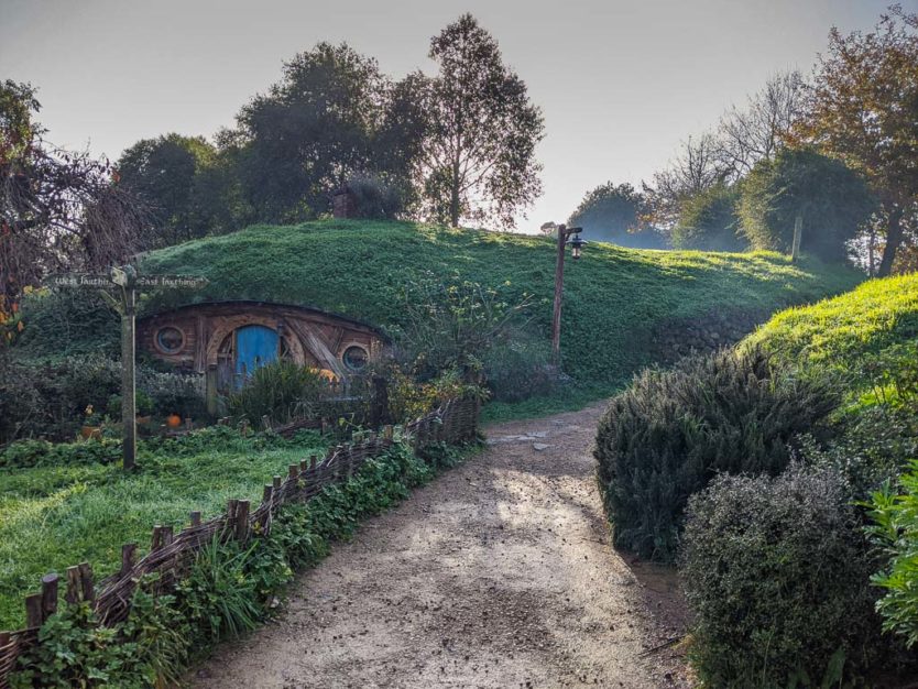 visiting hobbiton in new zealand hobbit holes