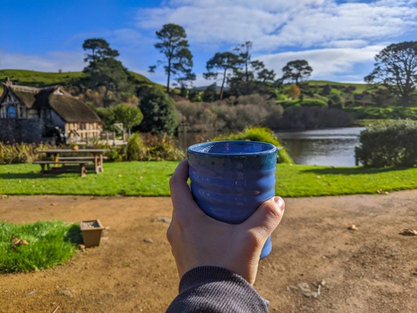 visiting hobbiton in new zealand - beer at the green dragon