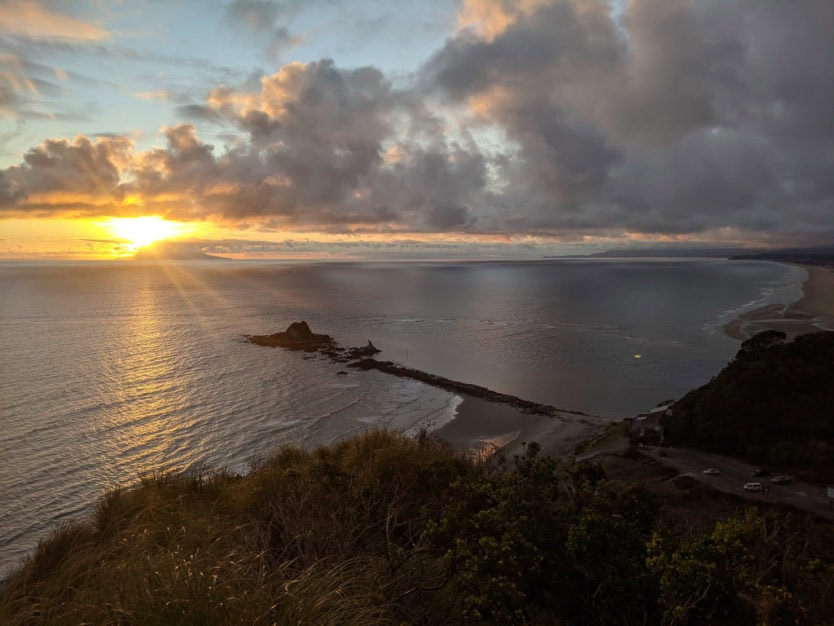 mangawhai heads cliff walk new zealand