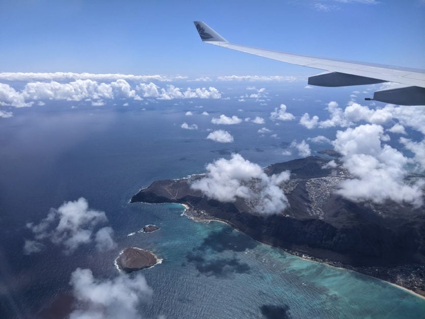 flying into hawaii