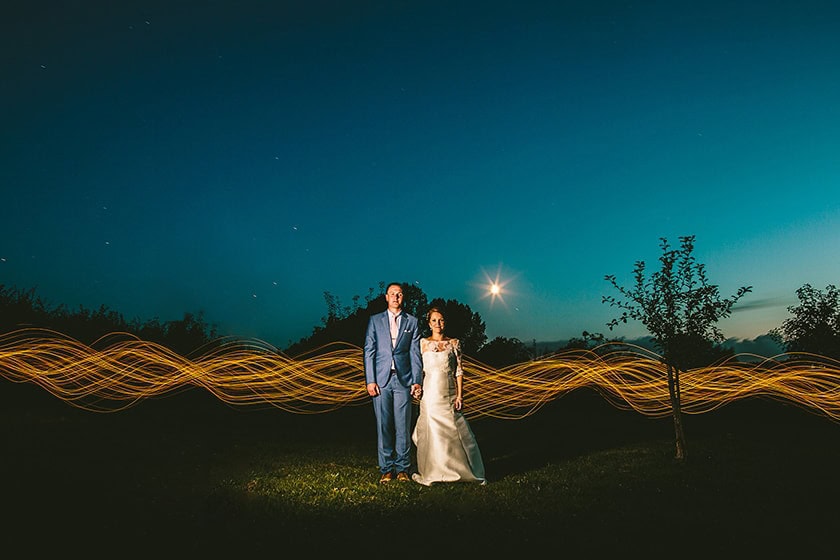 Light painting wedding picture 