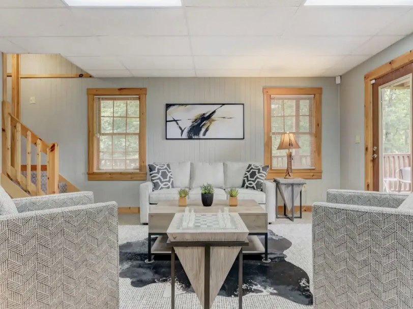 Sleek furniture composition of the Elk Horn Lodge.