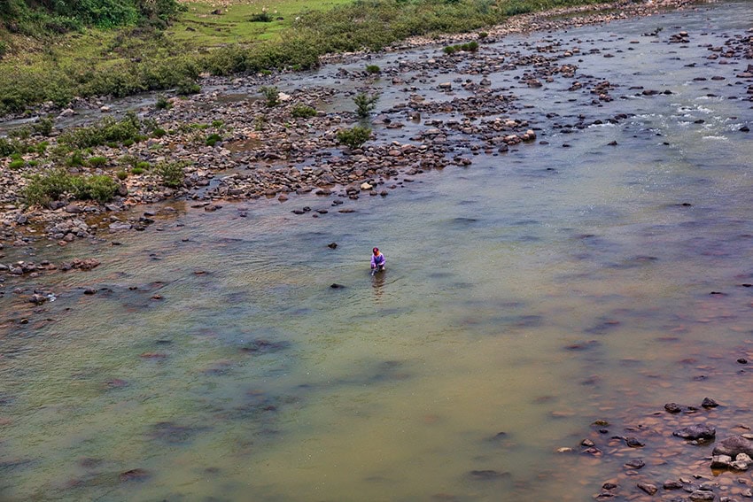 A Fisherman at Chau Khanh Keh on the 1B