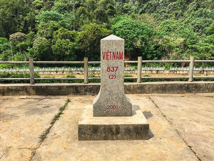 Vietnamese border marker