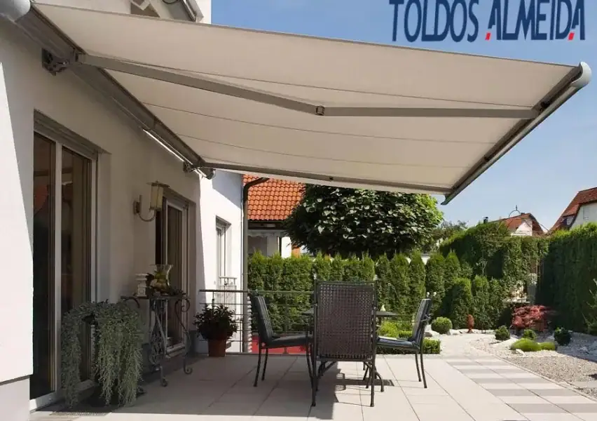 TOLDO-RETO-ARTICULADO-BOX-2023