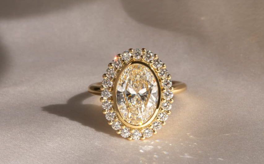 Why Minimalist Engagement Rings Are Gaining Popularity