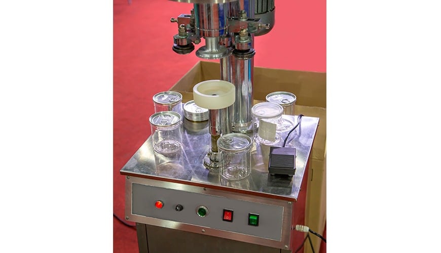 Plastic sealing machine