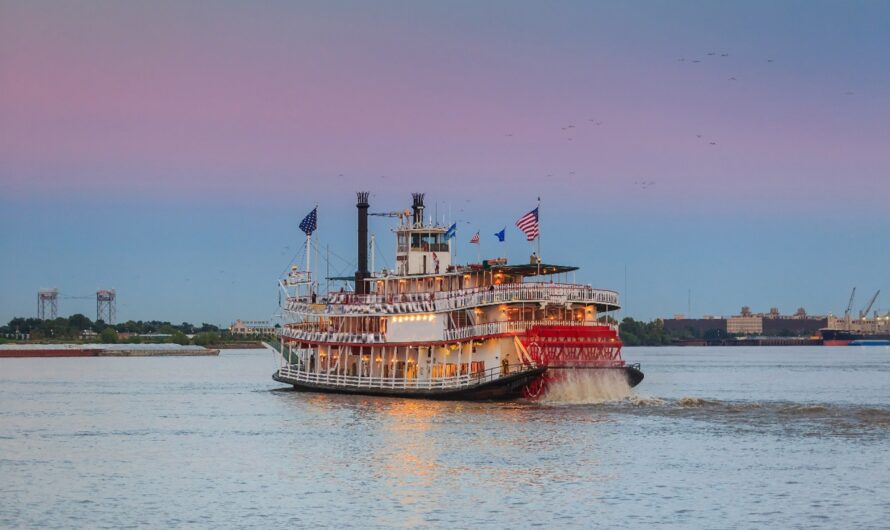 Stephen Libhart Missouri by Riverboat: Leisurely Cruising the Mighty Mississippi Through Mark Twain Country