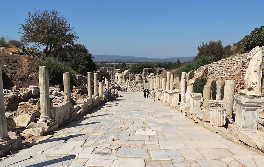 efes kuretes sokağı günümüz