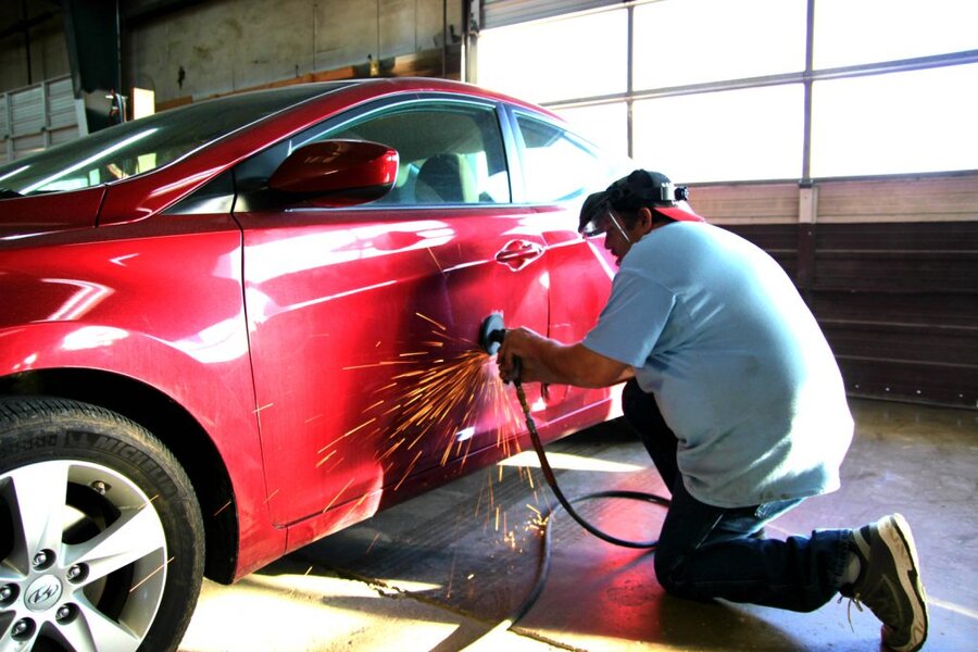 independent-methods-of-repair-fender-dent-after-a-small-collision