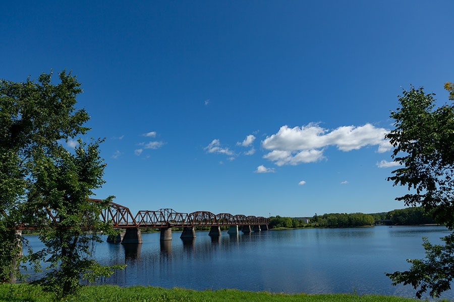 Bill Thorpe Walking Bridge