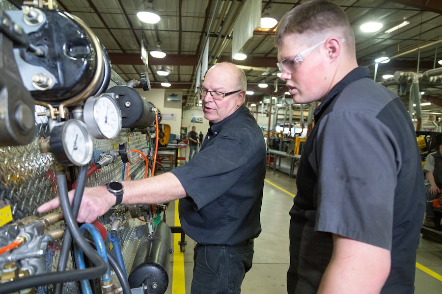 Heavy Duty Diesel/Heavy Equipment Technician Instructor teaching a WyoTech student