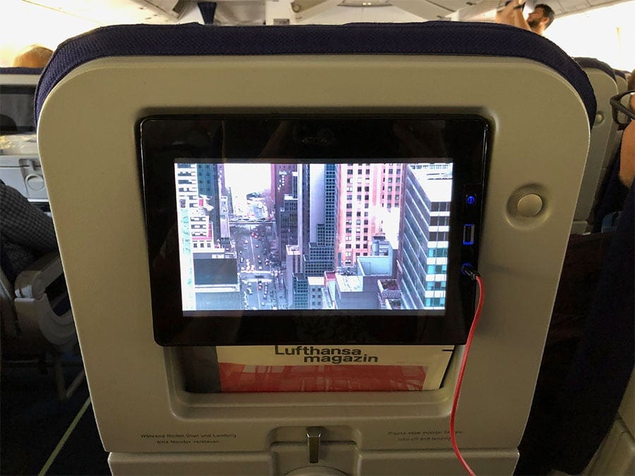 Airplane entertainmanet screen