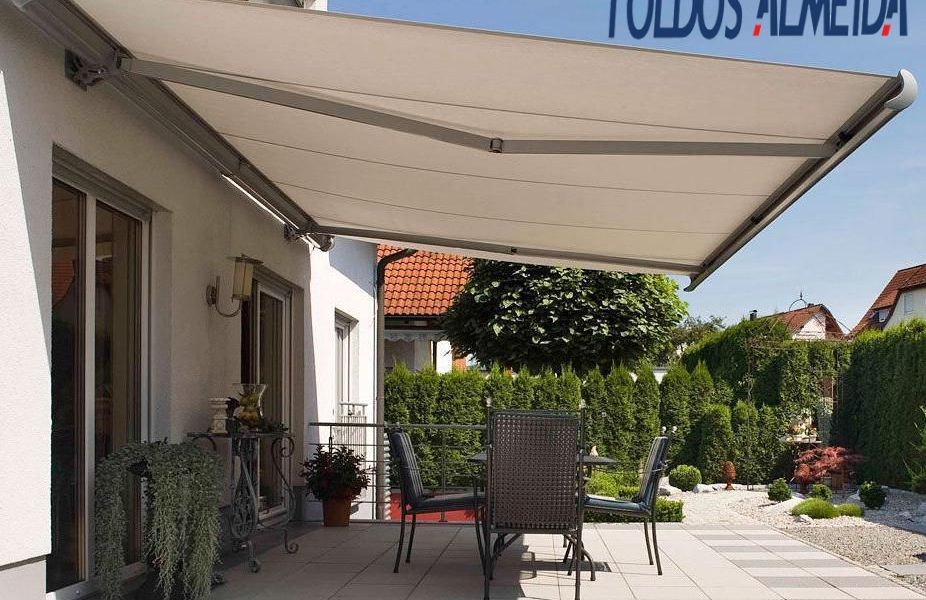 TOLDO RETO ARTICULADO BOX