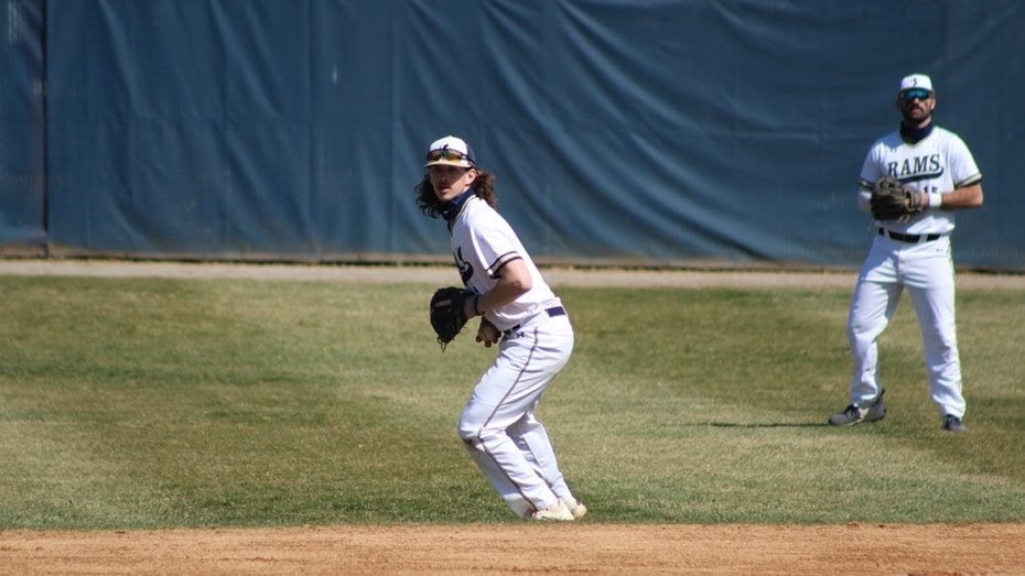 Fall Ball Comes to a Dominant Close as Team Gold Sweeps Team Navy 2-0