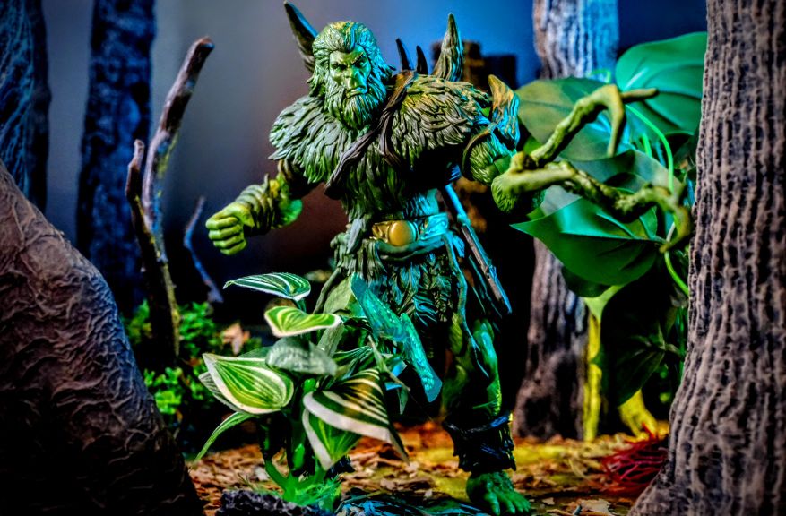 Masters of the Universe Masterverse New Eternia Moss Man JCC47 action figure with vine hand in forest scene