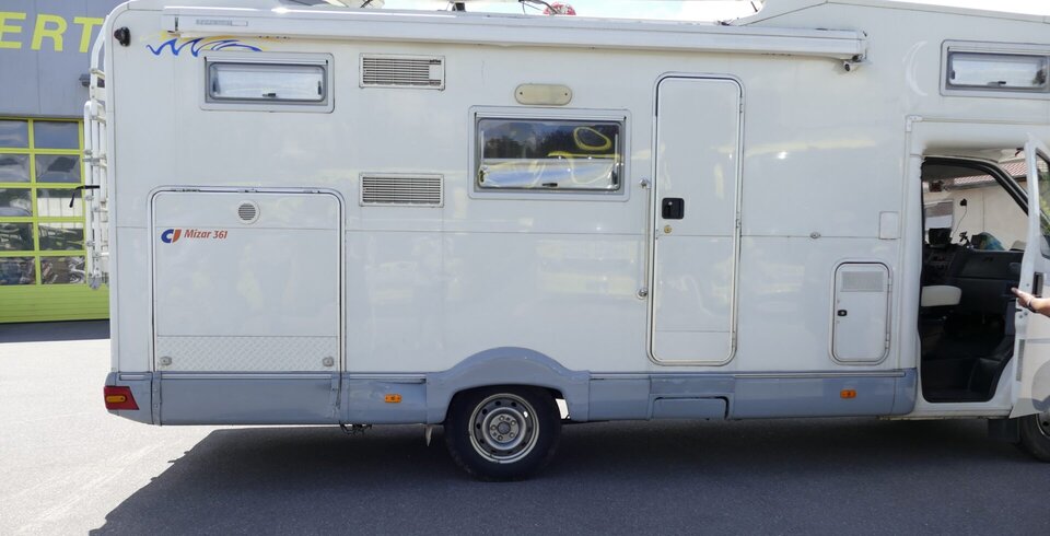 Wohnmobil Seitenansicht