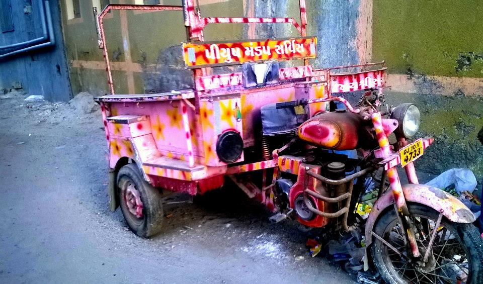Chakda of Gujarat flited on bike motor to travel around gujarat