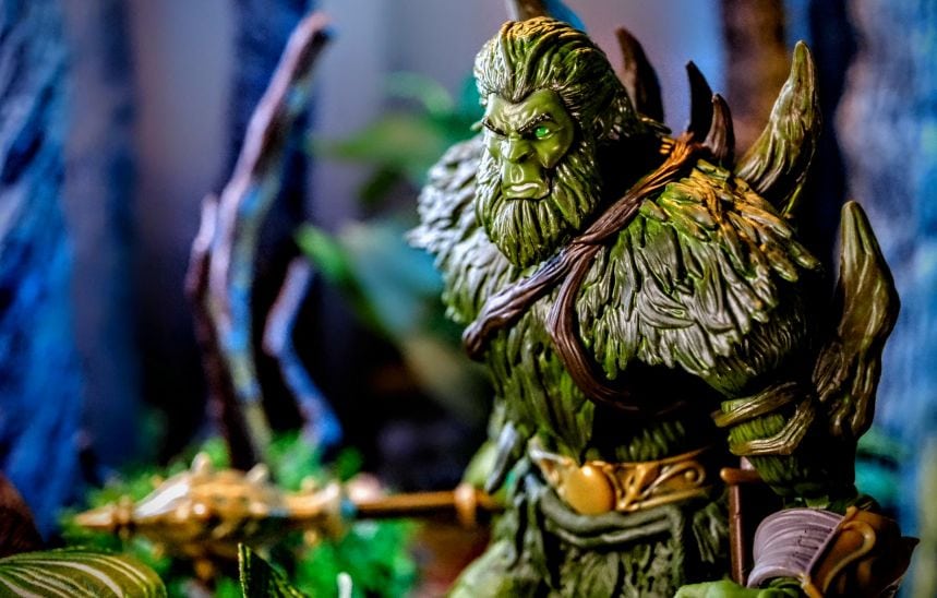 Masters of the Universe Masterverse New Eternia Moss Man JCC47 figure close-up with armor and weapon