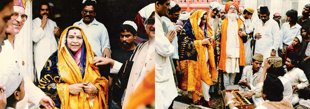 Shri Mataji visite le sanctuaire de Nizamuddin à Delhi en Inde, en 1993