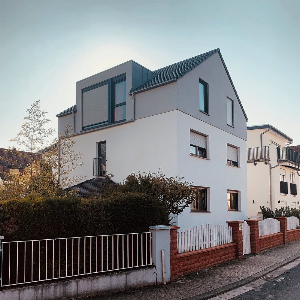 Holzbau, Architektur, Nachhaltigkeit, Bauen, Umbau, Sanierung, Aufstockung, Gaube, Dach, Dachaufstockung