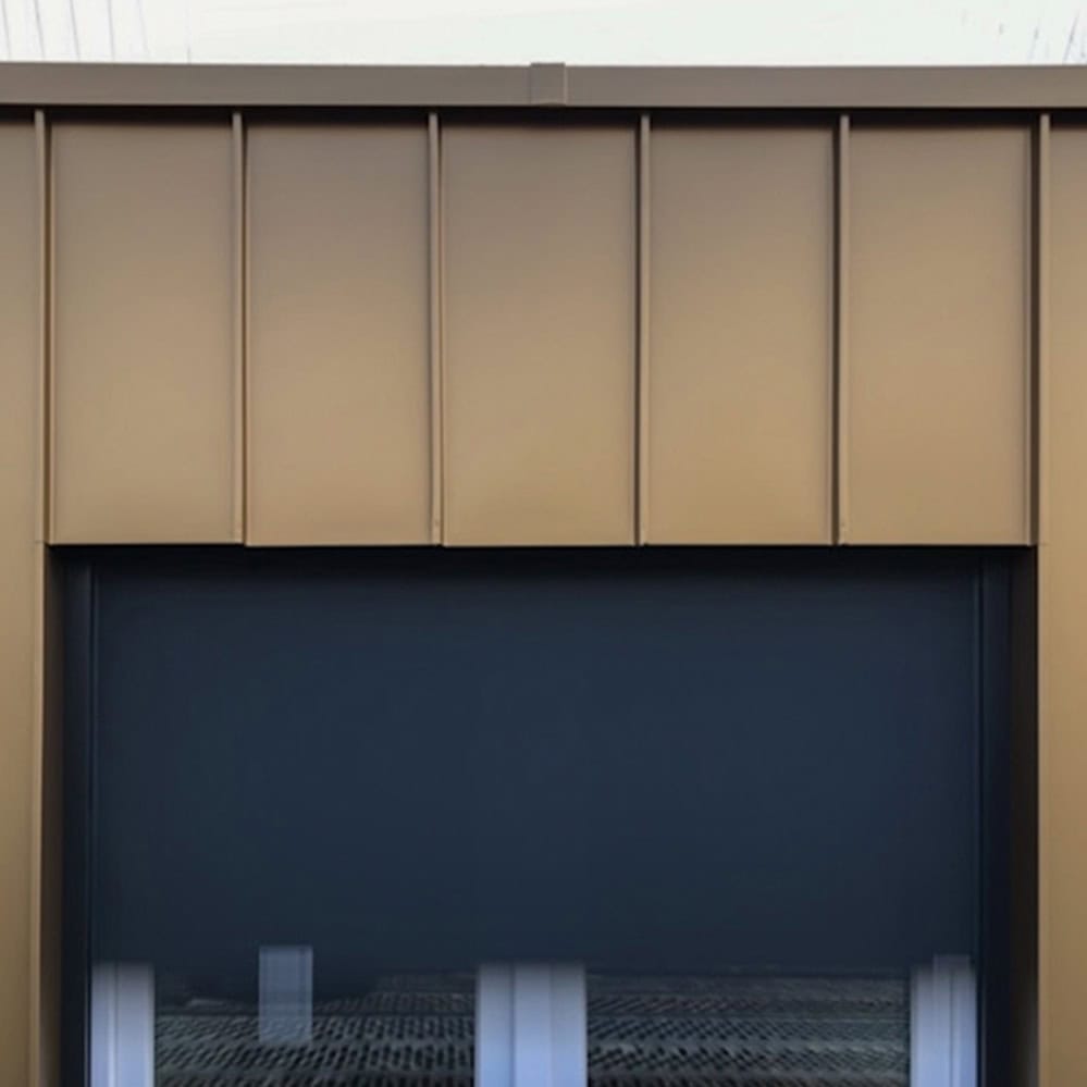 Holzbau, Architektur, Nachhaltigkeit, Bauen, Umbau, Sanierung, Gaube, Detail, Ansicht, Textilscreen, Fenster