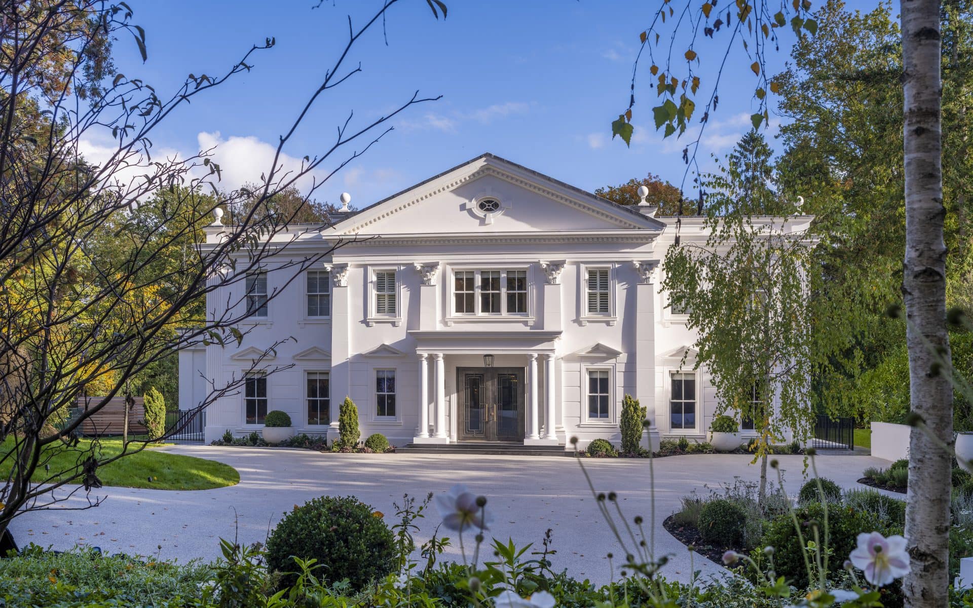 The White House, Wentworth