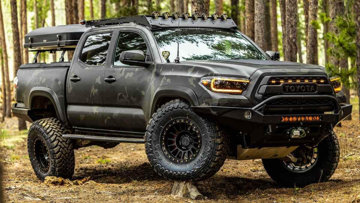 Last Line of Defense's 3rd gen Toyota Tacoma overland build