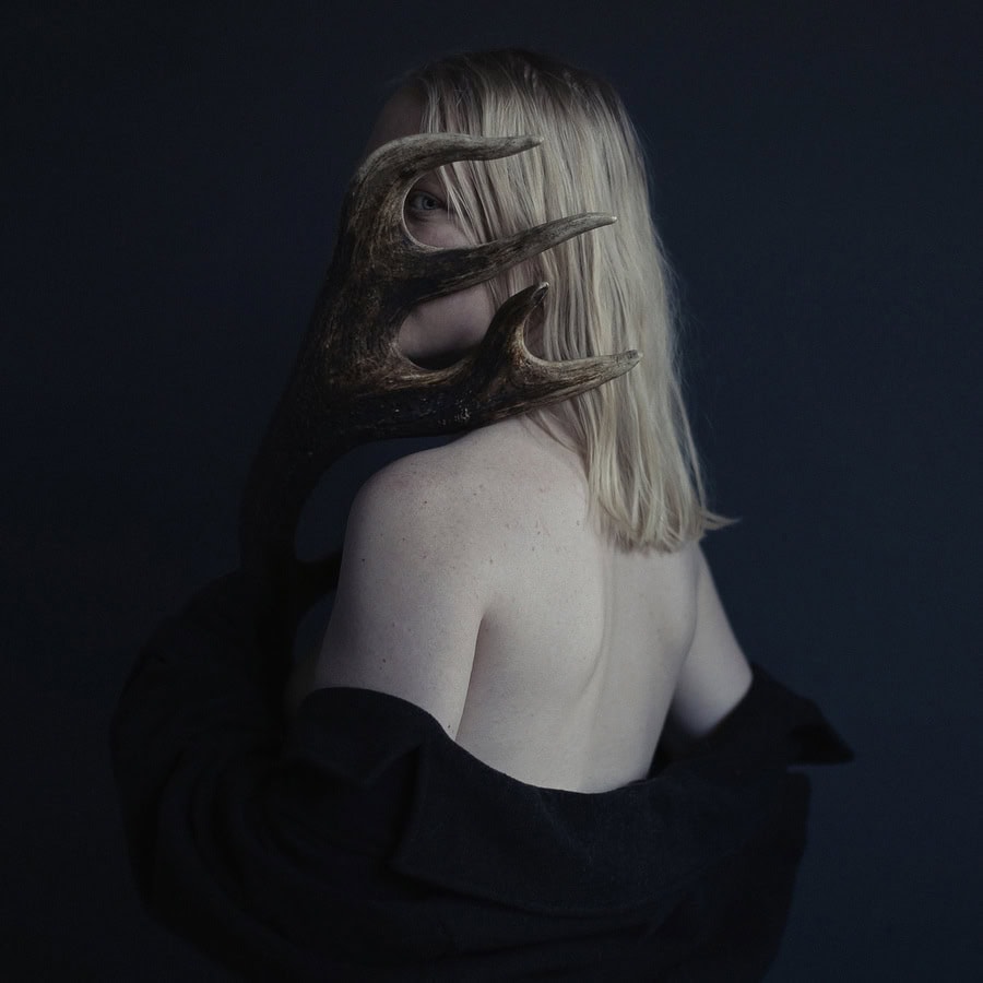 Augustina Miknevičiūtė - LUNARIA - Figurative Photography - 10
