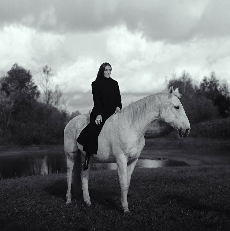 Augustina Miknevičiūtė - LUNARIA - Figurative Photography - 4