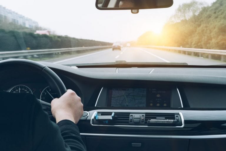 Comment devenir chauffeur VTC à Clermont-Ferrand ? Le guide complet pour réussir votre projet