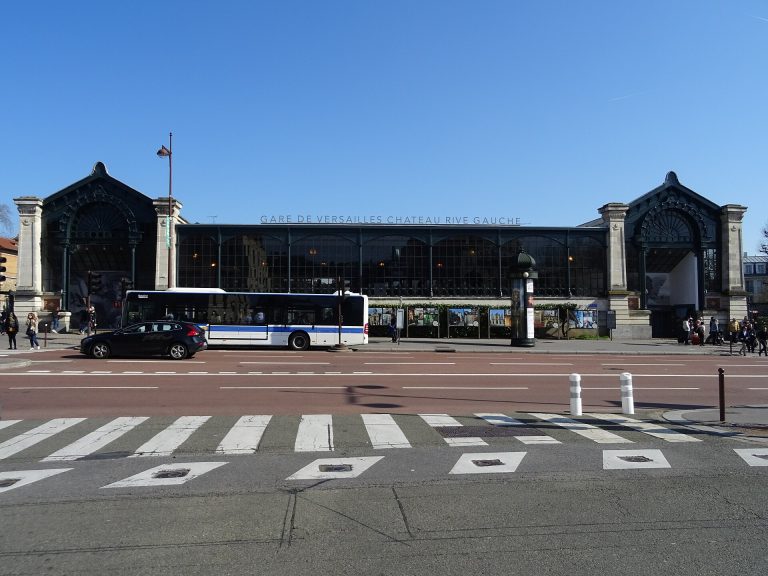 Comment devenir chauffeur VTC à Versailles ? Le guide complet 2026