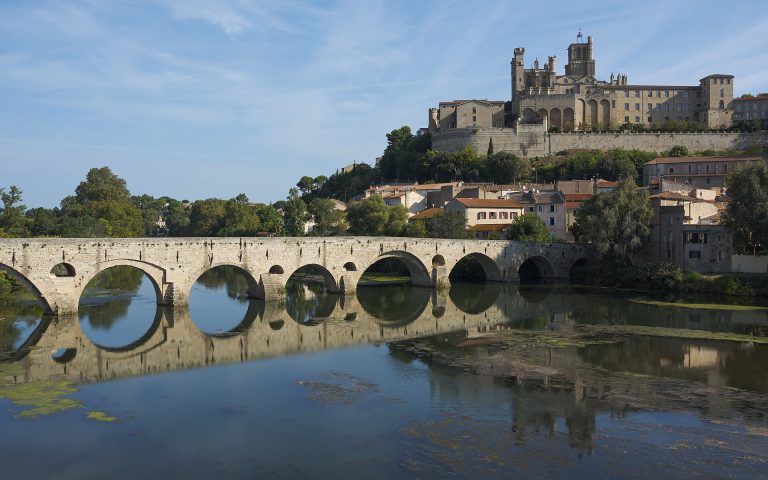 Comment devenir chauffeur VTC à Béziers ? Le guide complet 2026
