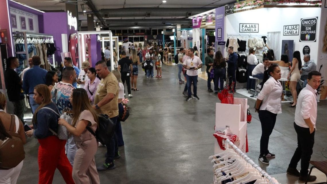 Camara de Comercio de Ibagué llevo Seis marcas ibaguereñas llegan a Colombiamoda 2025 Camara de Comercio de Ibagué llevo Seis marcas ibaguereñas llegan a Colombiamoda 2025