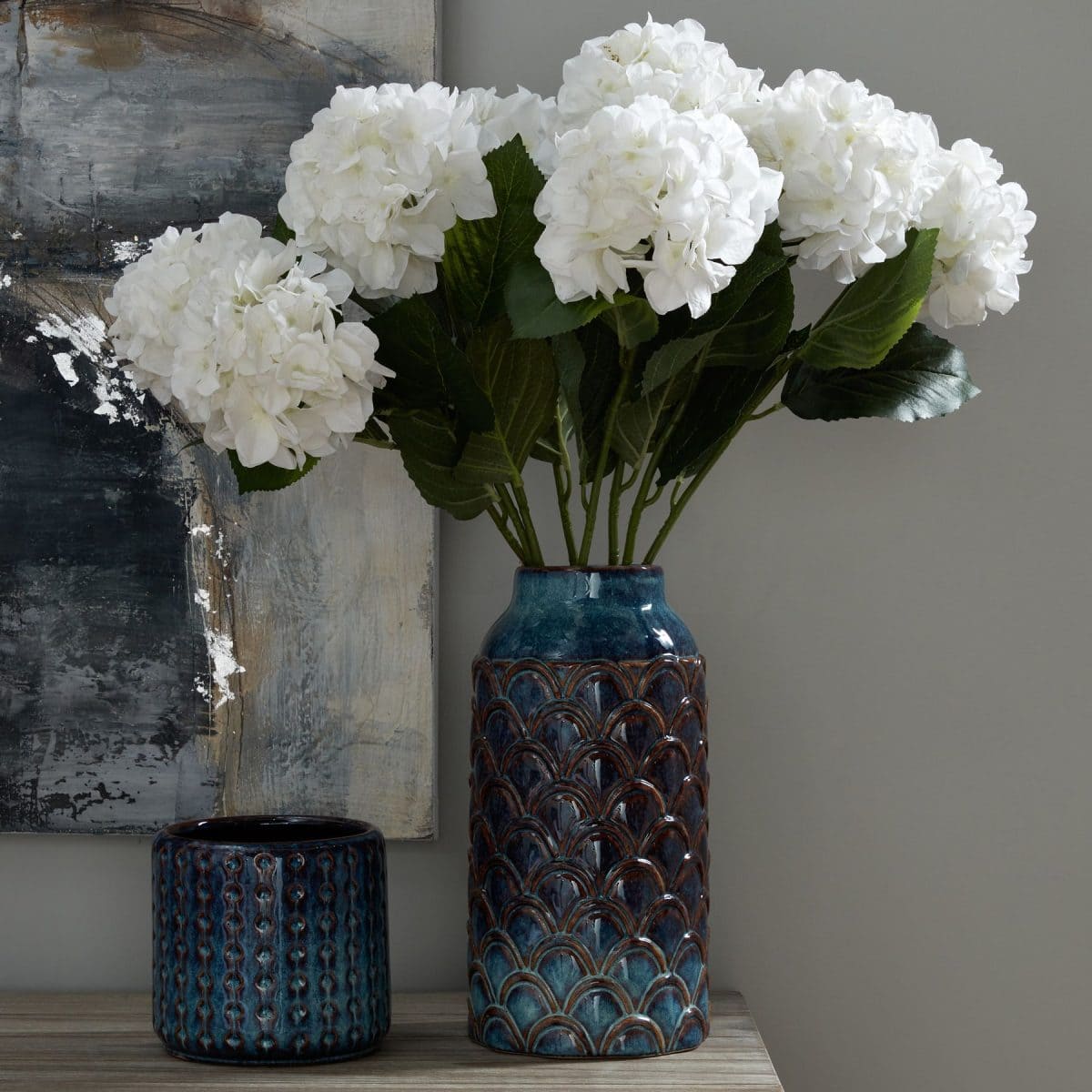 Astorga Scalloped Vase, Indigo (34cm x 17cm)