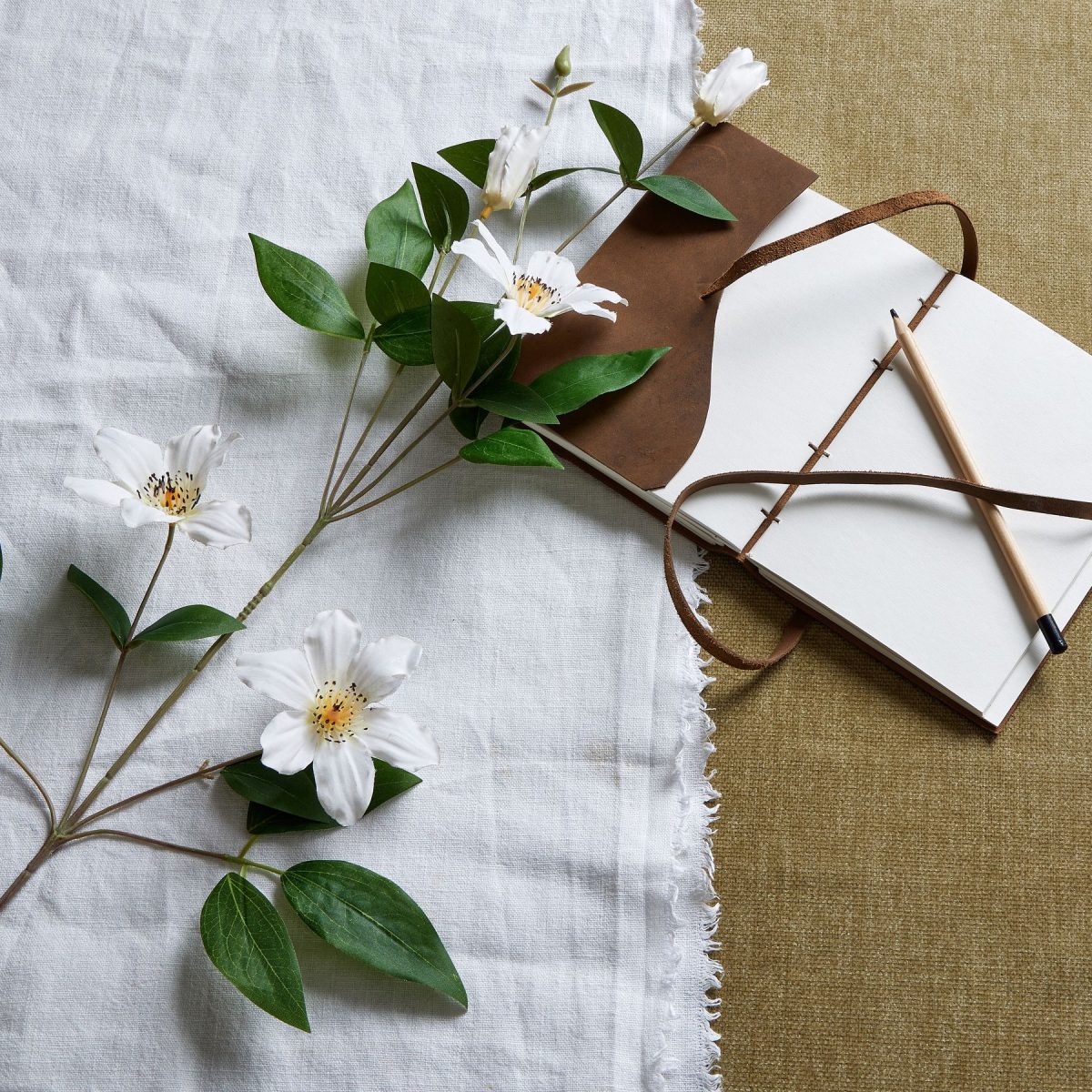 Artificial Florida Clematis, White - 77cm x 25cm