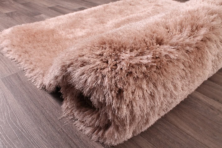 Mayfair Ivory Shaggy Rug, Champagne