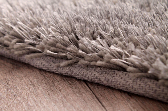 whisper shaggy rug